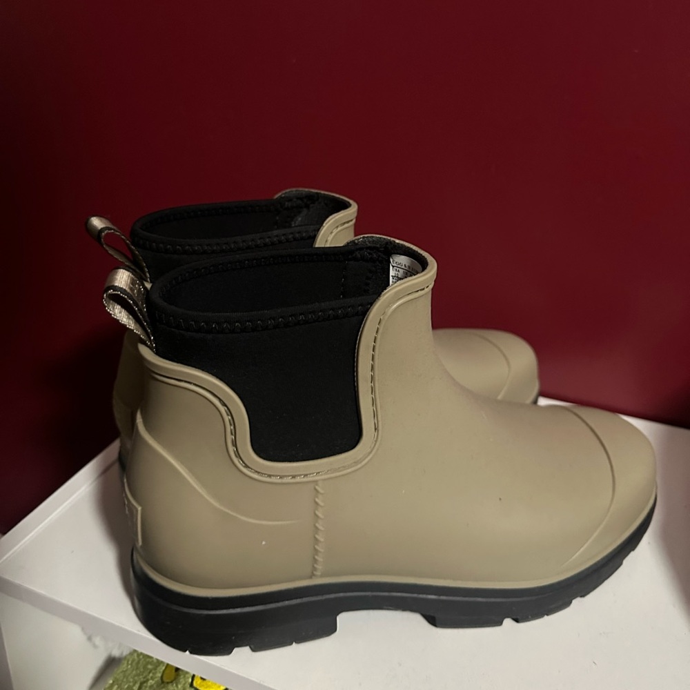 UGG rain boots